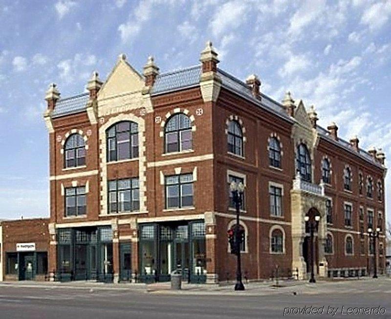 Holiday Inn Express Hotel & Suites Mcpherson By Ihg Екстериор снимка